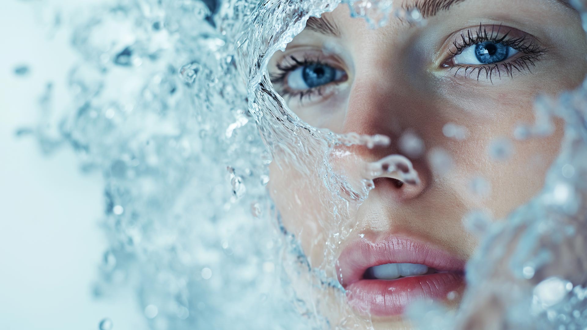 Descubre los Secretos de la Hidratación Facial: Productos Esenciales en Farmacia Mirasierra Gallery